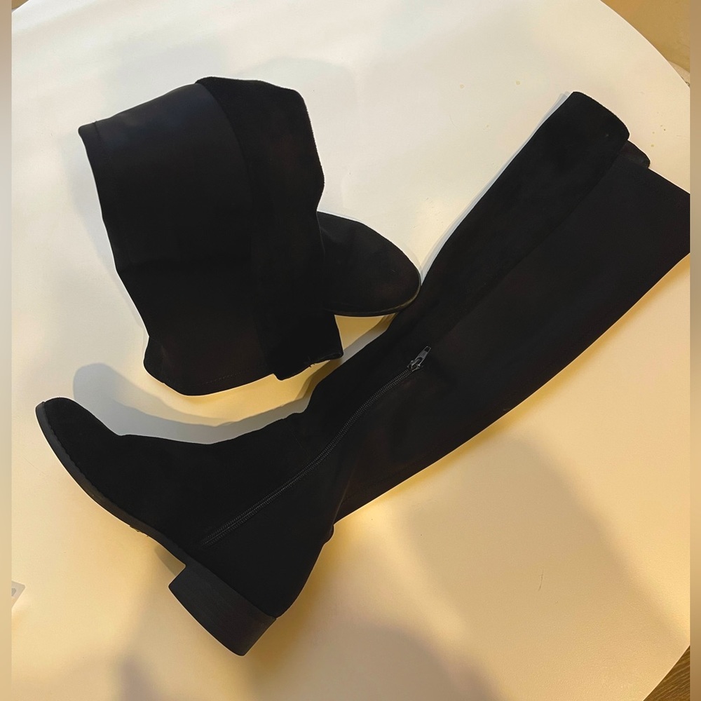 Black Boot - image 1